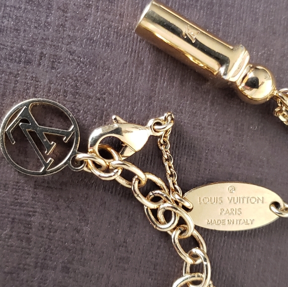 Louis Vuitton LV & Me I Necklace - Picture 1 of 7